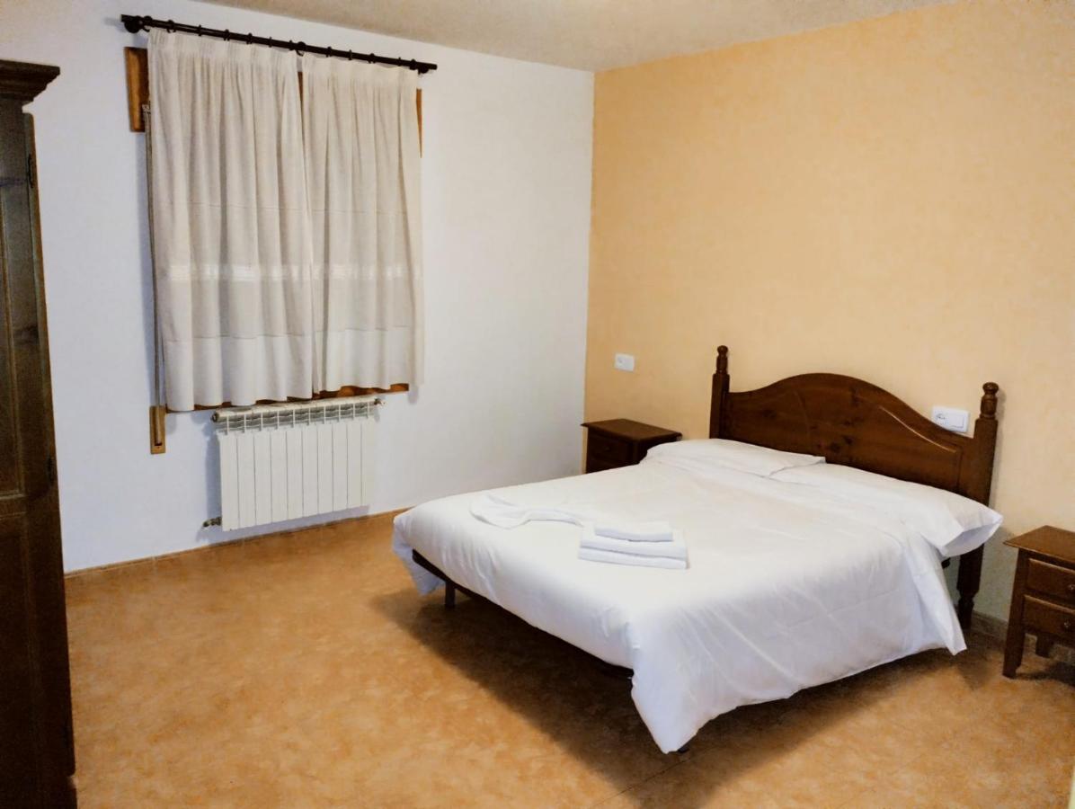 Estopinan del Castillo Hostal Estopinan מראה חיצוני תמונה