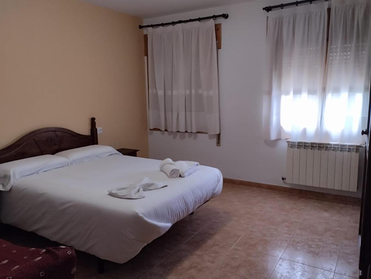 Estopinan del Castillo Hostal Estopinan מראה חיצוני תמונה